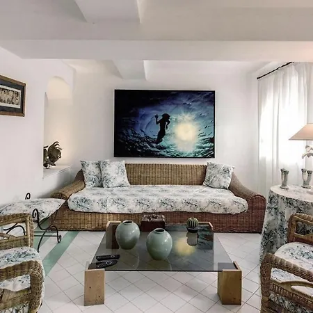 Felce Capri