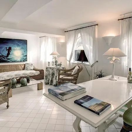 Felce Villa *