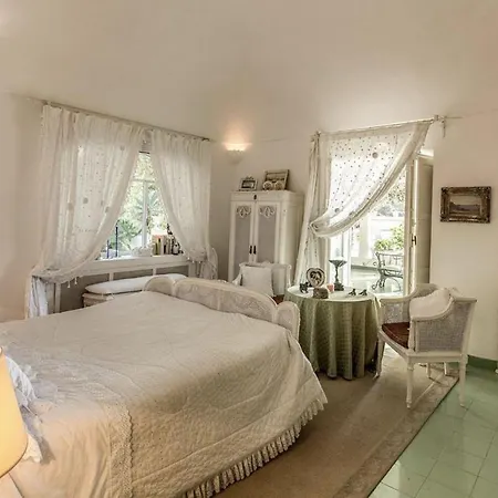Felce Villa